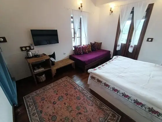 Lavanta Oda, Deniz Manzaralı, Balkonlu