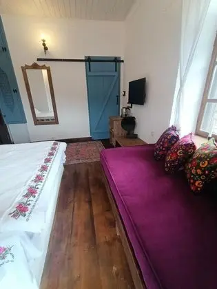 Lavanta Oda, Deniz Manzaralı, Balkonlu