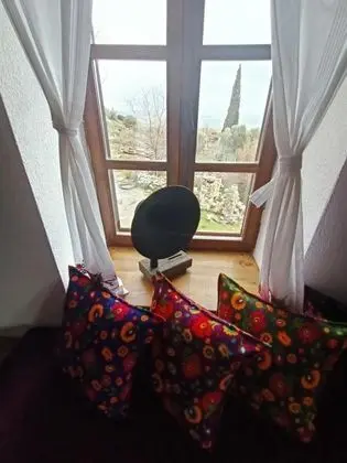 Lavanta Oda, Deniz Manzaralı, Balkonlu