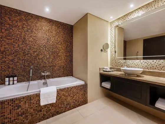 Süit, 1 Yatak Odası, Balkon (2 single, living & dining area,Marjan)