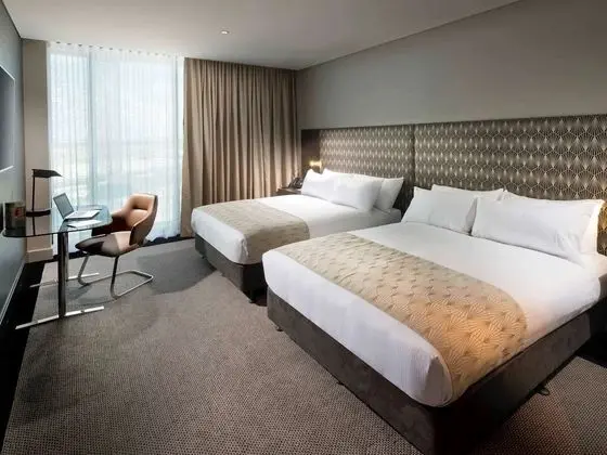 Deluxe Tek Büyük Yataklı Oda, 2 Çift Kişilik Yatak, Business Dinlenme Salonu Kullanımı (Executive)