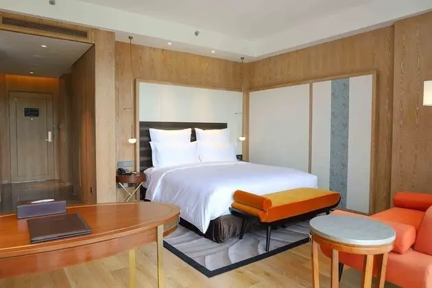 Deluxe Oda, 1 En Büyük (King) Boy Yatak, Balkon