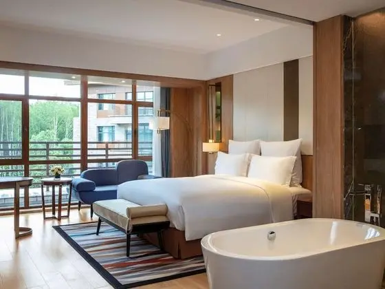 Deluxe Oda, 1 En Büyük (King) Boy Yatak, Balkon