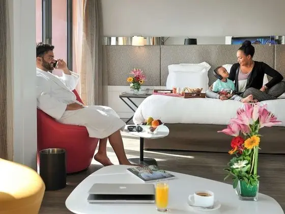 Junior Süit, 1 En Büyük (King) Boy Yatak, Deniz Manzaralı