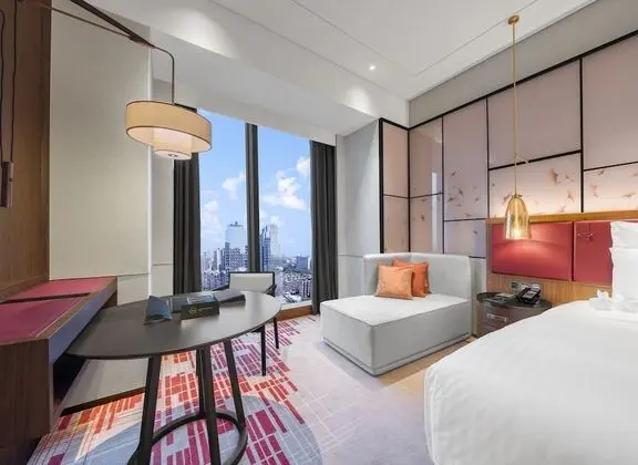 Deluxe Oda, 1 En Büyük (King) Boy Yatak, Nehir Manzaralı (High Floor)