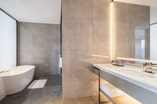 Executive Oda, 1 En Büyük (King) Boy Yatak, Business Dinlenme Salonu Kullanımı (High Floor)