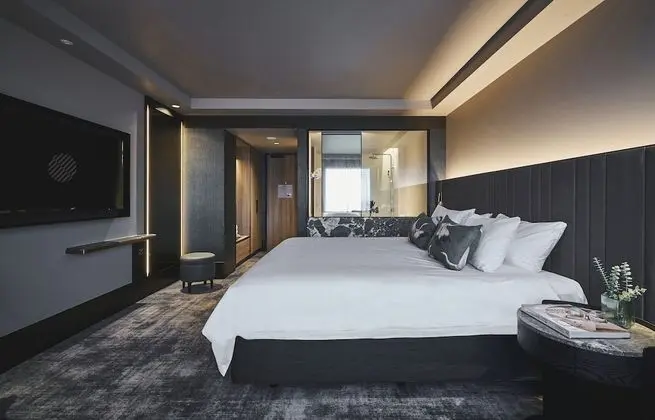 Deluxe Oda, Business Dinlenme Salonu Kullanımı, Manzaralı (Executive, High Floor)