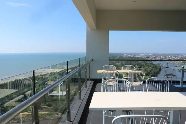 Superior Oda, 1 En Büyük (King) Boy Yatak, Şehir Manzaralı