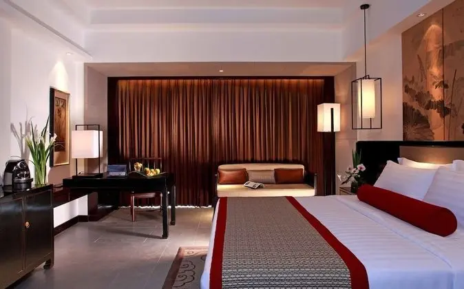 Grand Oda, 1 En Büyük (King) Boy Yatak, Business Dinlenme Salonu Kullanımı (Executive)