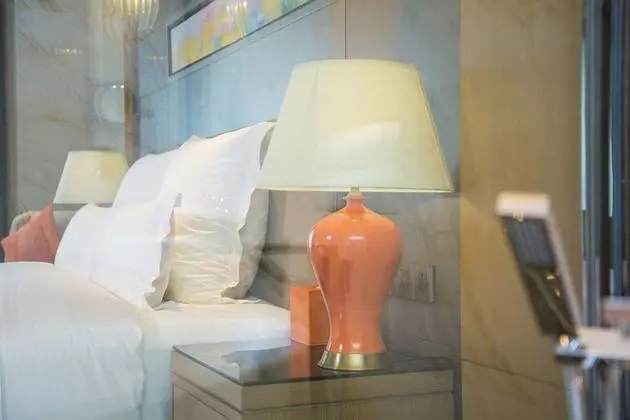 Deluxe Oda, 1 En Büyük (King) Boy Yatak, Business Dinlenme Salonu Kullanımı (Executive)