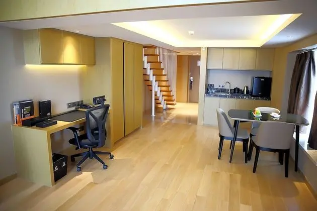 Deluxe Oda, 1 En Büyük (King) Boy Yatak, Business Dinlenme Salonu Kullanımı (Executive)