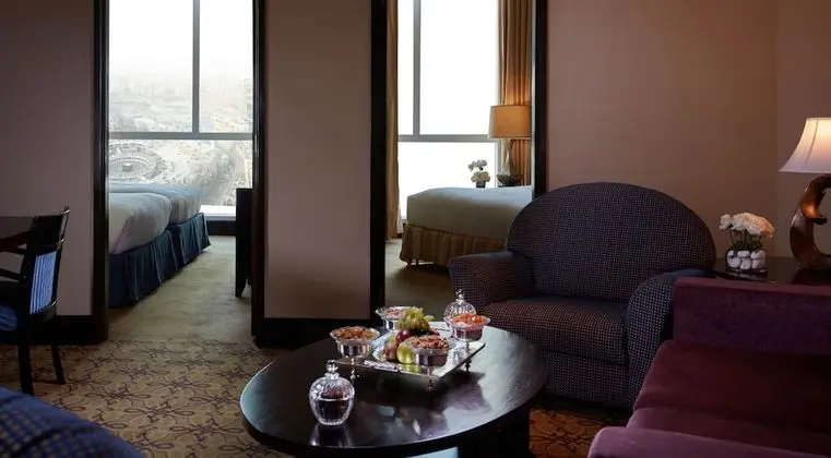 Classic Junior Suite, 2 Single Size Beds, City View