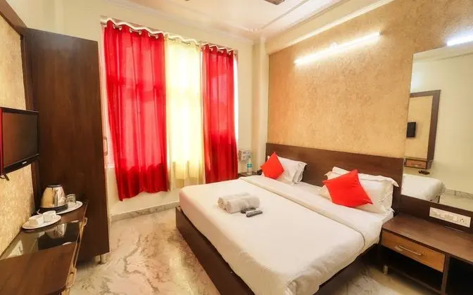 Deluxe Double Room A/C