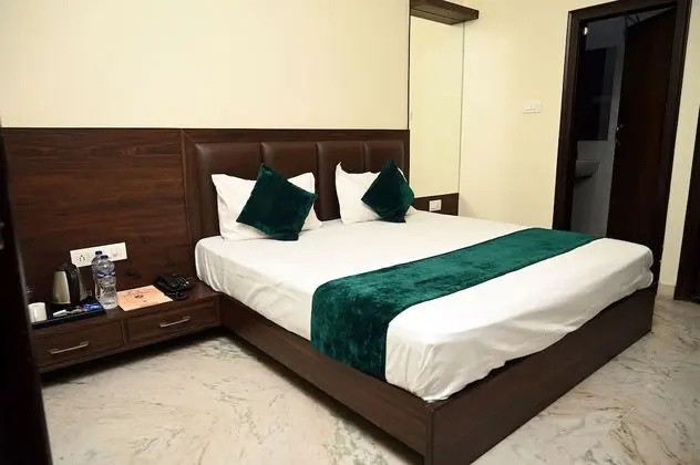 Deluxe Double Room A/C
