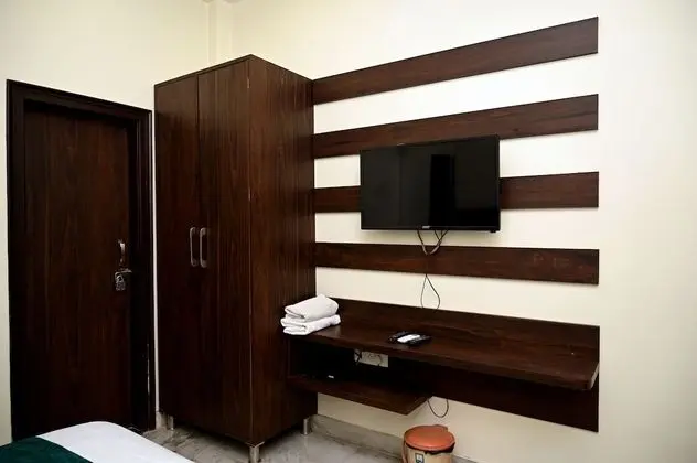 Deluxe Double Room A/C