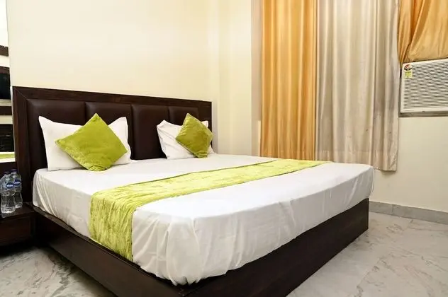 Deluxe Double Room A/C