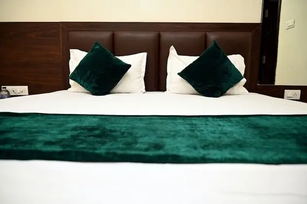 Deluxe Double Room A/C