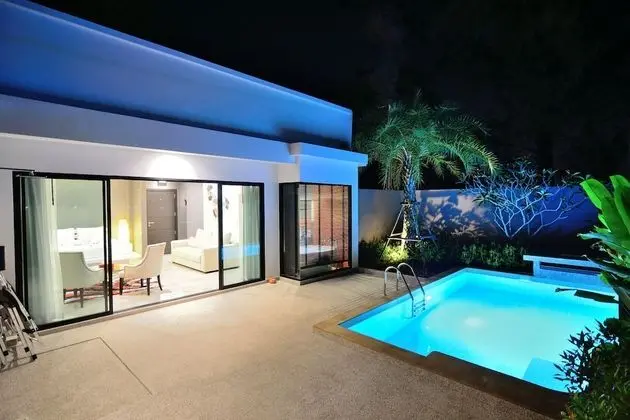 1 Bedroom Pool Suite