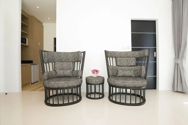 1 Bedroom Pool Suite