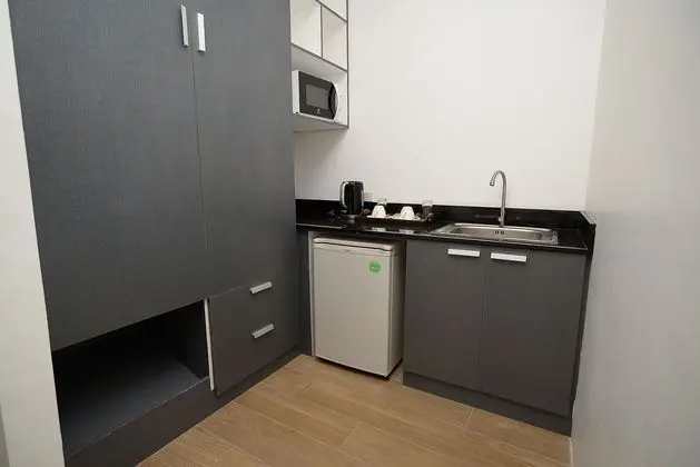 Suit Pool View One Bedroom