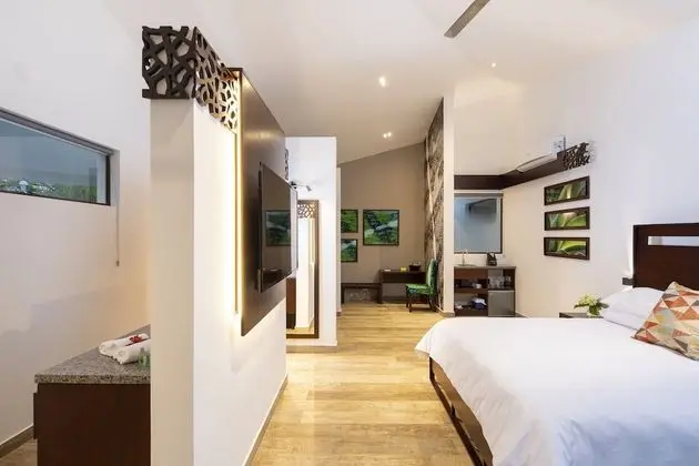 KAL SUITE - Private Jacuzzi & 1 King Bed