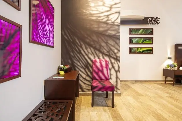 KAL SUITE - Private Jacuzzi & 1 King Bed