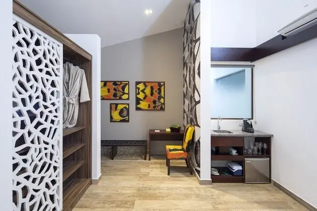 KAL SUITE - Private Jacuzzi & 1 King Bed