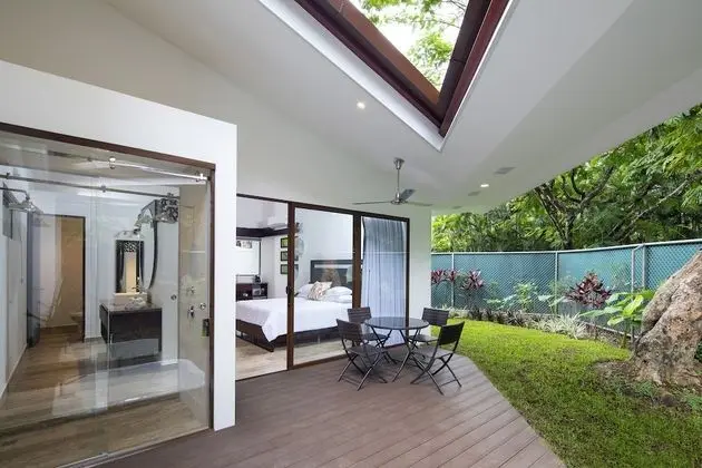 KAL SUITE - Private Jacuzzi & 1 King Bed