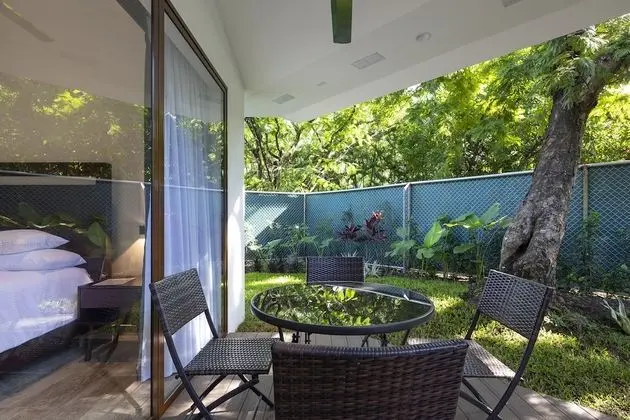 KAL SUITE - Private Jacuzzi & 1 King Bed