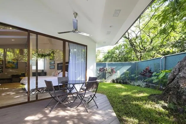 KAL SUITE - Private Jacuzzi & 1 King Bed