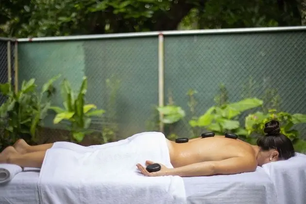 KAL SUITE - Private Jacuzzi & 1 King Bed