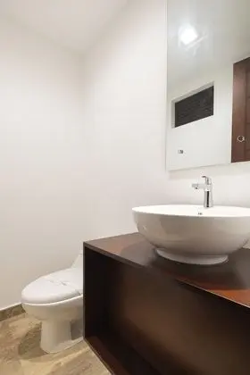 KAL SUITE - Private Jacuzzi & 1 King Bed