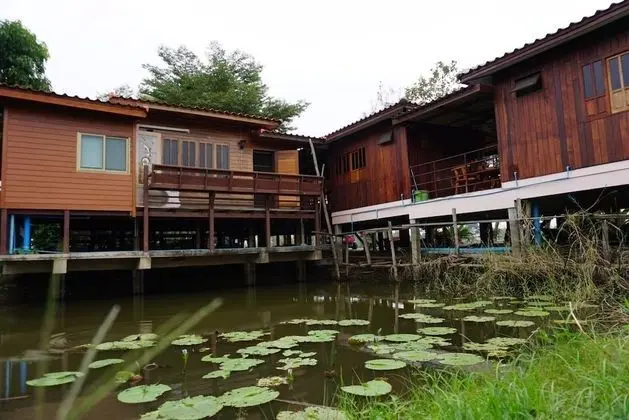 Khlong Luang