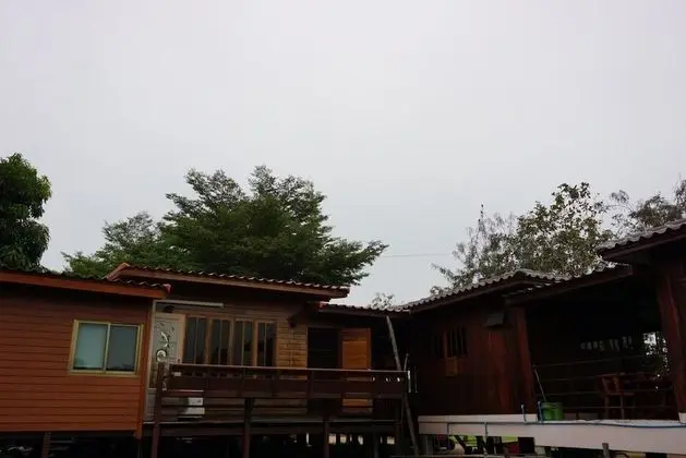Phop Phra Room