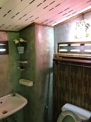 Phop Phra Room