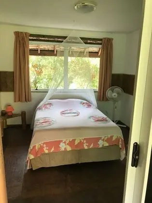 Tek Büyük Yataklı Oda, Ortak Banyo, Bahçe Manzaralı