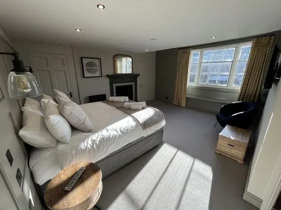 Deluxe Tek Büyük Yataklı Oda, Banyolu/Duşlu