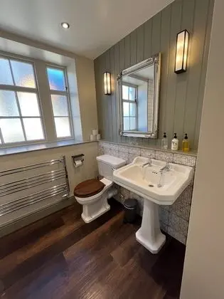 Deluxe Tek Büyük Yataklı Oda, Banyolu/Duşlu