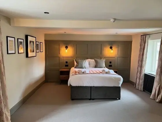 Tek Büyük Yataklı Oda, Banyolu/Duşlu