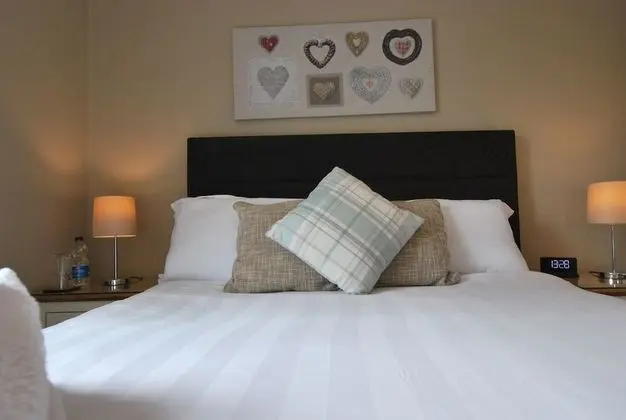 Tek Büyük Yataklı Oda, Banyolu/Duşlu