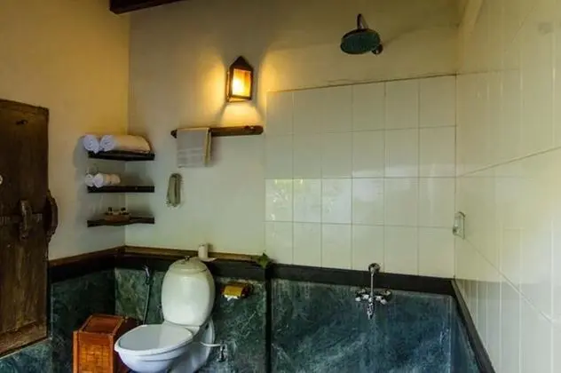 Villa, Göl Manzaralı
