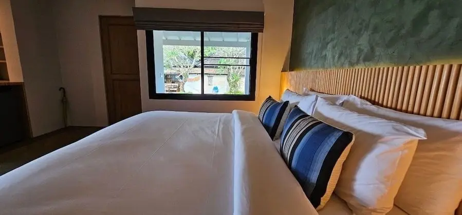 Beach Front Suite with One Way Airport Transfer