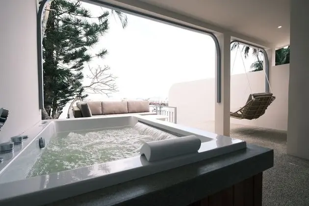Beach Front Suite with One Way Airport Transfer