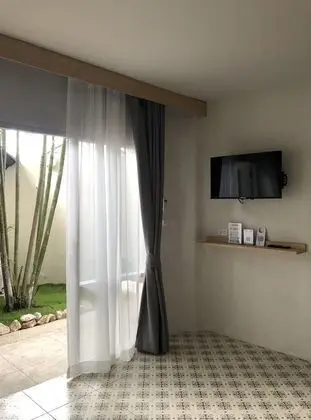 Deluxe Villa with One Way Airport Transfer