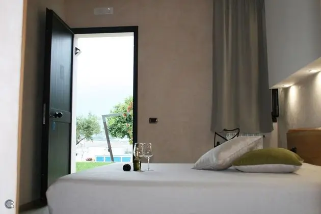 Deluxe Tek Büyük Yataklı Oda, Bahçe Manzaralı