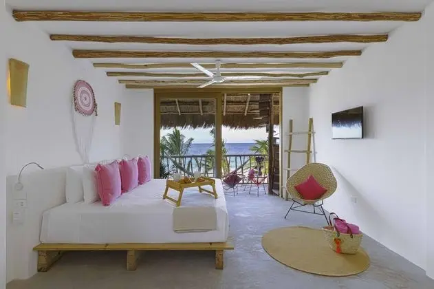 Ocean Front Suite Roof and Private Pool