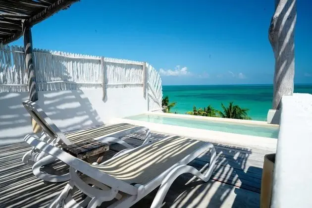 Ocean Front Suite Roof and Private Pool