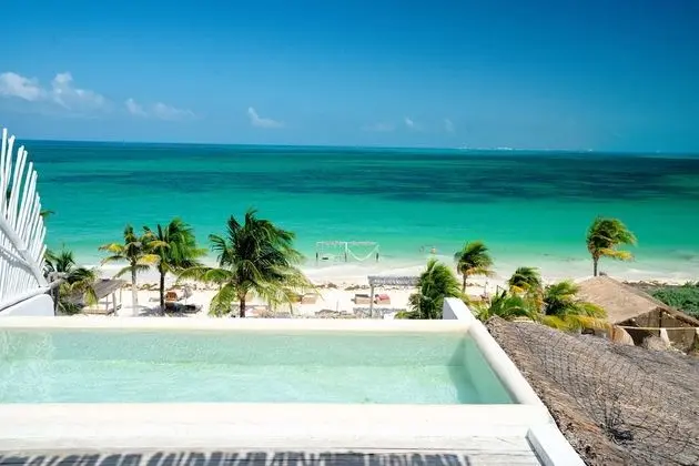 Ocean Front Suite Roof and Private Pool