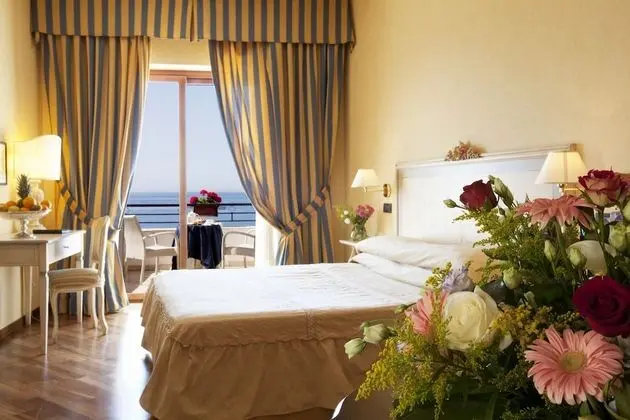 Superior Üç Kişilik Oda, Balkon, Deniz Manzaralı