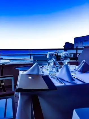 Superior Üç Kişilik Oda, Balkon, Deniz Manzaralı